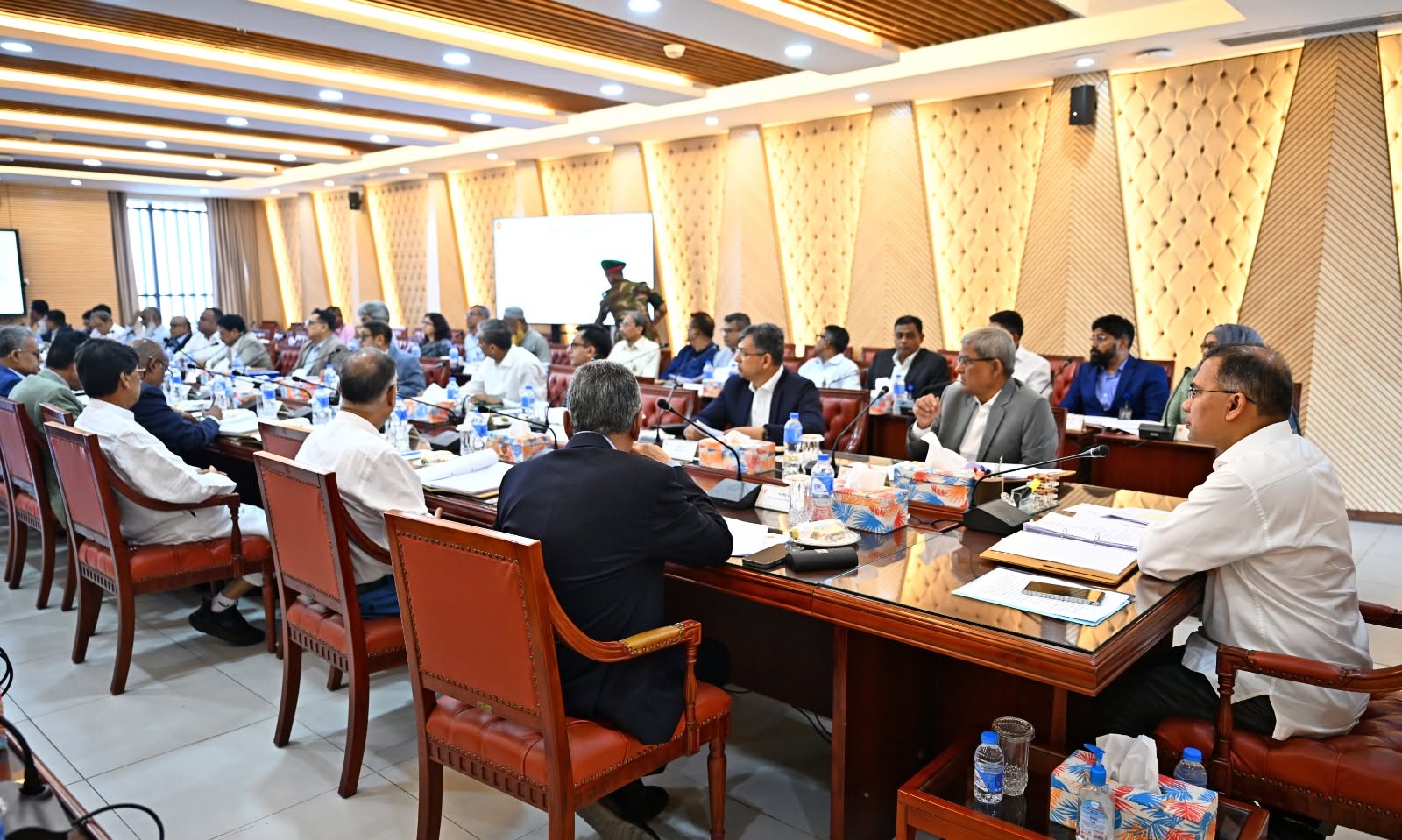 প্রধানমন্ত্রী তারেক রহমানের সভাপতিত্বে একনেক সভা শুরু, উঠছে চীনা অর্থনৈতিক ও শিল্পাঞ্চল প্রকল্প