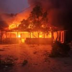 সাঘাটায় শিবির নেতা হত্যার ঘটনায় অভিযুক্তদের বাড়িতে আগুন, আটক ১