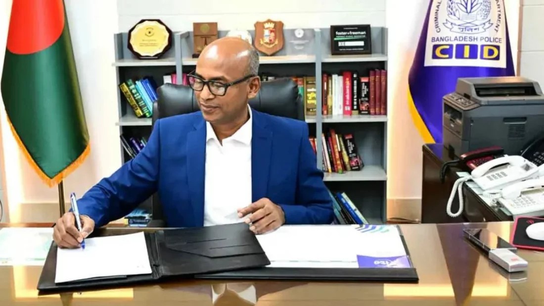 সিআইডির নতুন প্রধান হিসেবে দায়িত্ব নিলেন ব্যারিস্টার মোহাম্মদ মোশাররফ হোছাইন