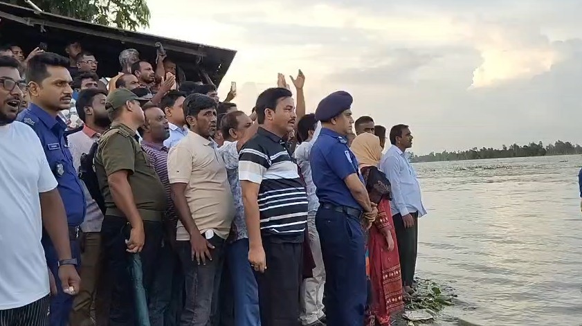 সুন্দরগঞ্জে নদীভাঙন এলাকা পরিদর্শনে পানি সম্পদ প্রতিমন্ত্রী ফরহাদ হোসেন আজাদ এমপি