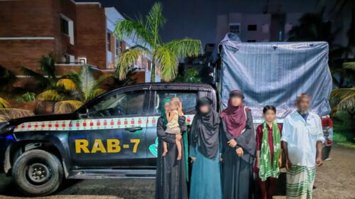 পটিয়ায় পৃথক অভিযানে ১৭ হাজার ৮৩০ ইয়াবা উদ্ধার, আটক ৫