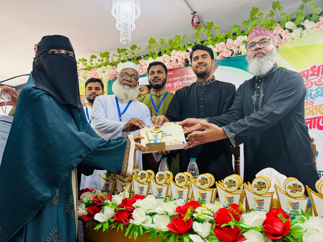 পিরোজপুরে ৩৫০ কৃতি শিক্ষার্থীকে ছাত্রশিবিরের সংবর্ধনা