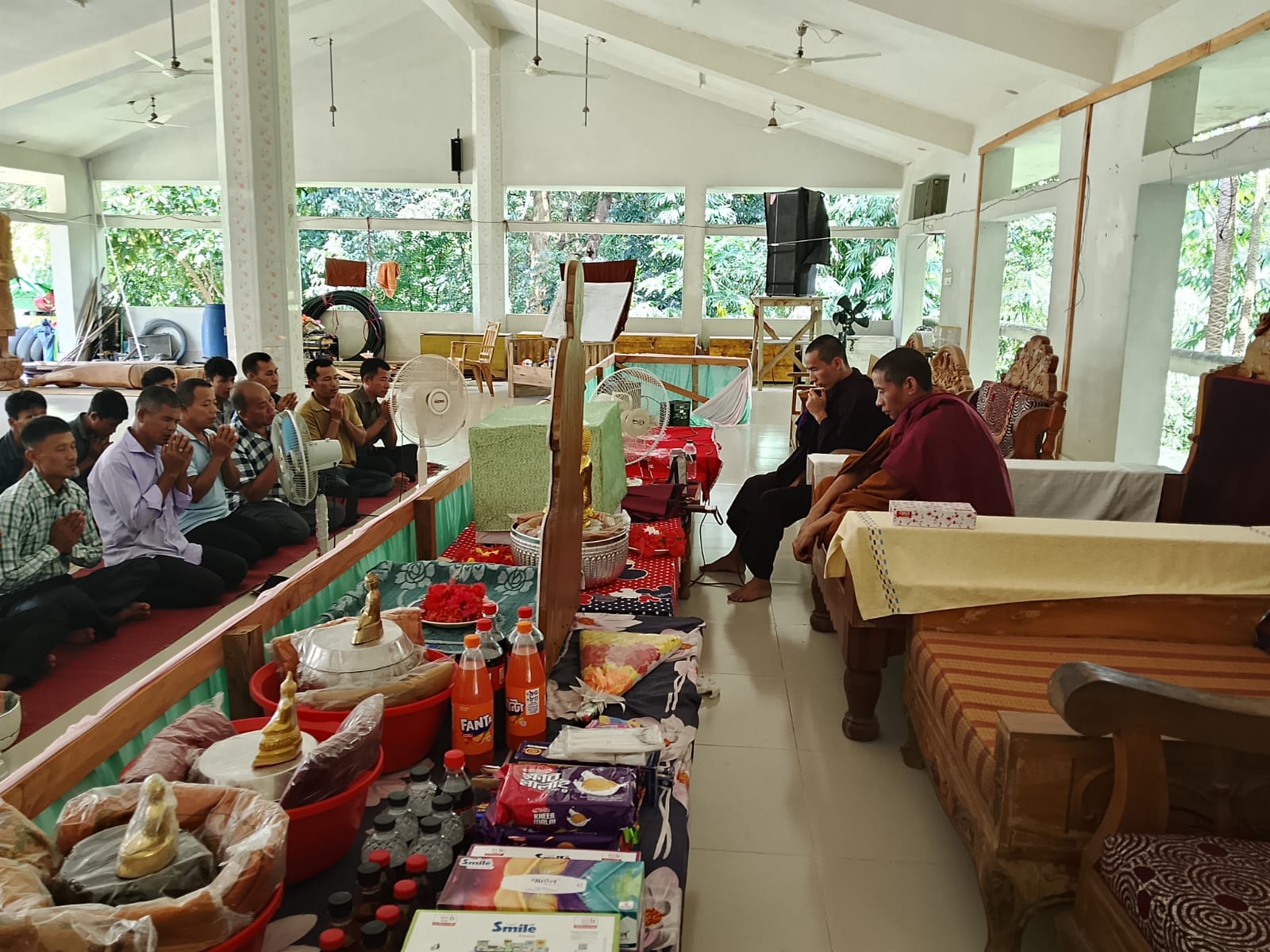 নানিয়ারচর রত্নাঙ্কুর বন বিহারে ত্রিশরন কল্যাণ পরিষদের প্রতিষ্ঠাবার্ষিকী