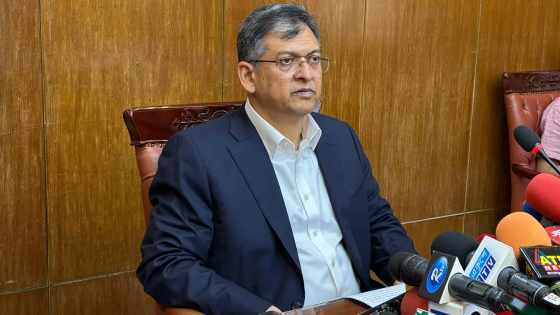 সালমানের স্টুডিও ভাঙচুর: চাঁদাবাজির অভিযোগকে ‘ঢালাও’ বললেন স্বরাষ্ট্রমন্ত্রী
