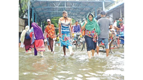 জলাবদ্ধতা নিরসনে হাজার কোটি টাকা ব্যয়, তবু পানির নিচে ঢাকা