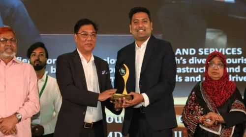 বাংলাদেশ পর্যটন পুরস্কার ২০২৬ পেলেন সাংবাদিক নাঈম আবির