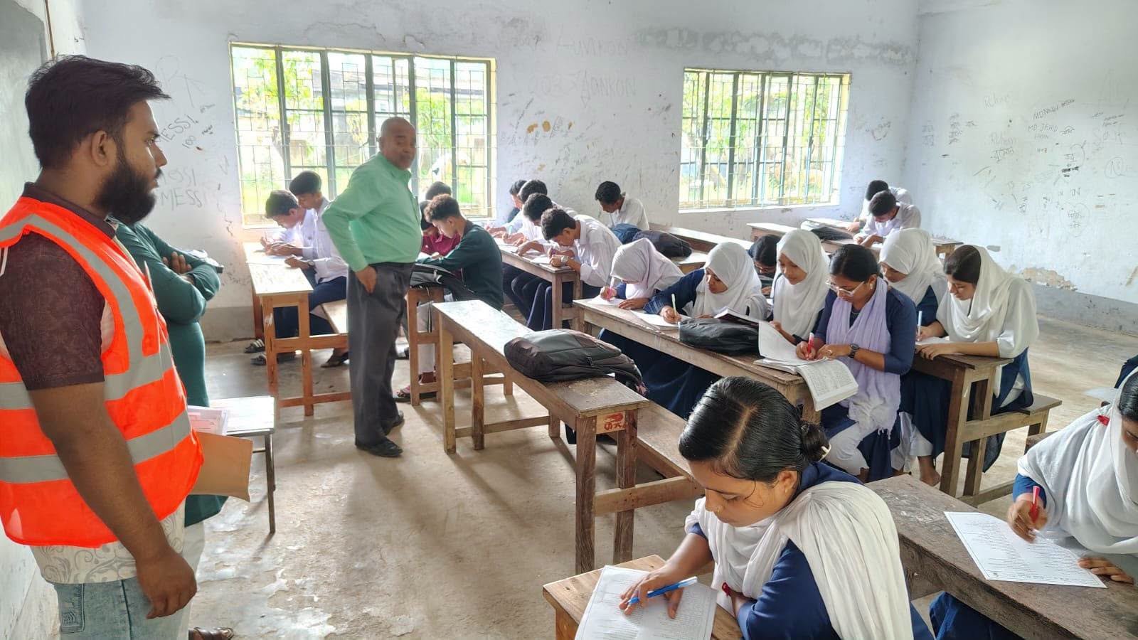 কালিগঞ্জের ৬ শিক্ষাপ্রতিষ্ঠানে ‘মেধা অন্বেষণ-২০২৬’ পরীক্ষা
