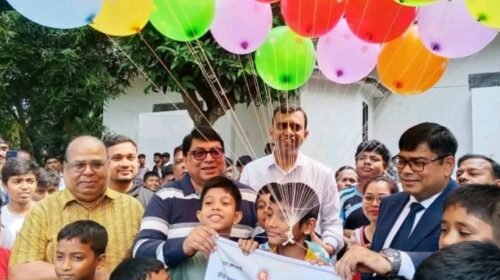 গাইবান্ধায় শিশু-কিশোরদের মাসব্যাপী সাঁতার প্রশিক্ষণ শুরু