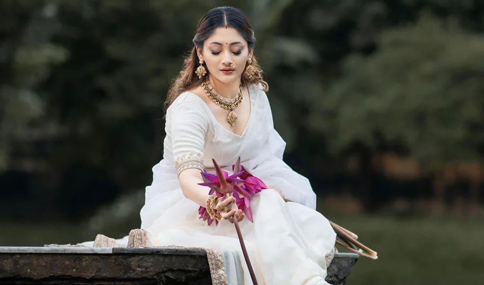 সিংহ একা চলে, দল বেঁধে চলে ভেড়া’—কেন এমন বললেন পূজা চেরি